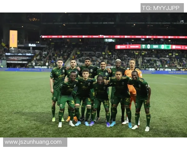 奥兰多城与亚特兰联激战正酣谁能在这场较量中笑到最后